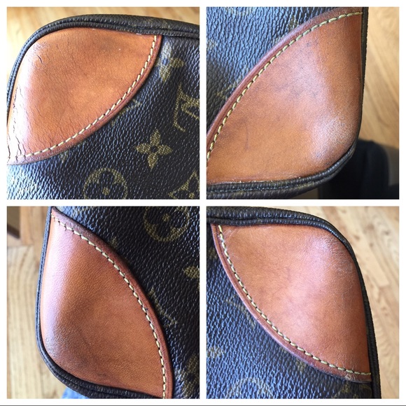 SOLD!! Authentic Louis Vuitton Boulonge 30 Purse - Picture 3 of 8